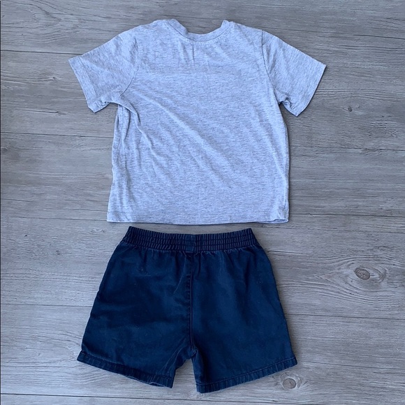 ⚡️3 for $20 boy outfit 3T - Picture 4 of 5